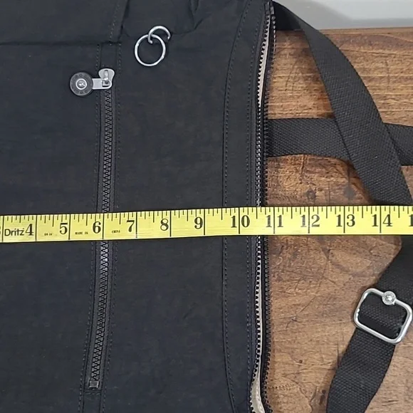 EUC Kipling Alenya Black Crossbody Bag Women's Purse - Picture 9 of 9